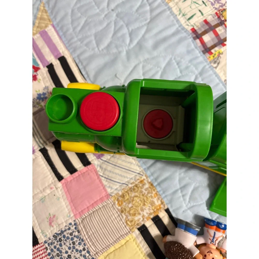 FP Little People Friendly Passengers Train Green Lights Sound Set CLEAN & WORKS